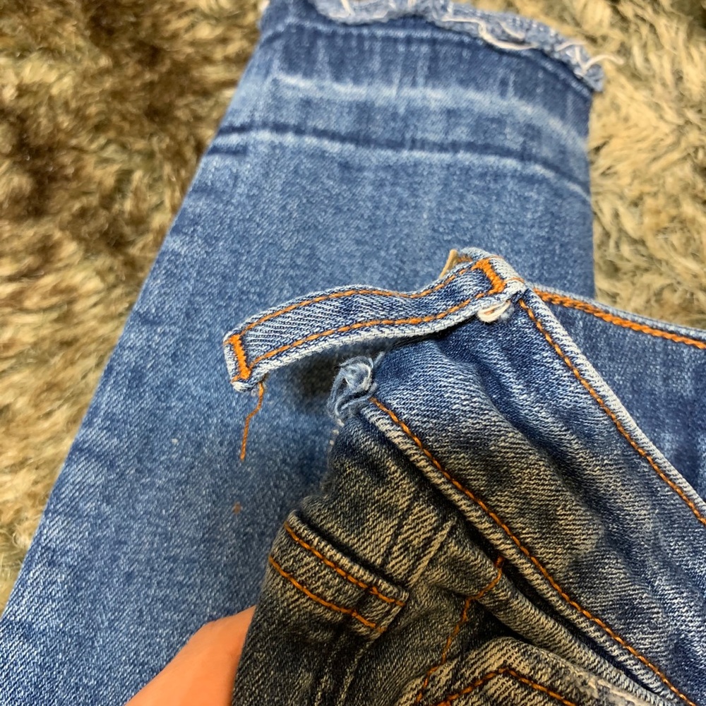 ✨Zara Ripped Jeans✨ - Picture 5 of 5